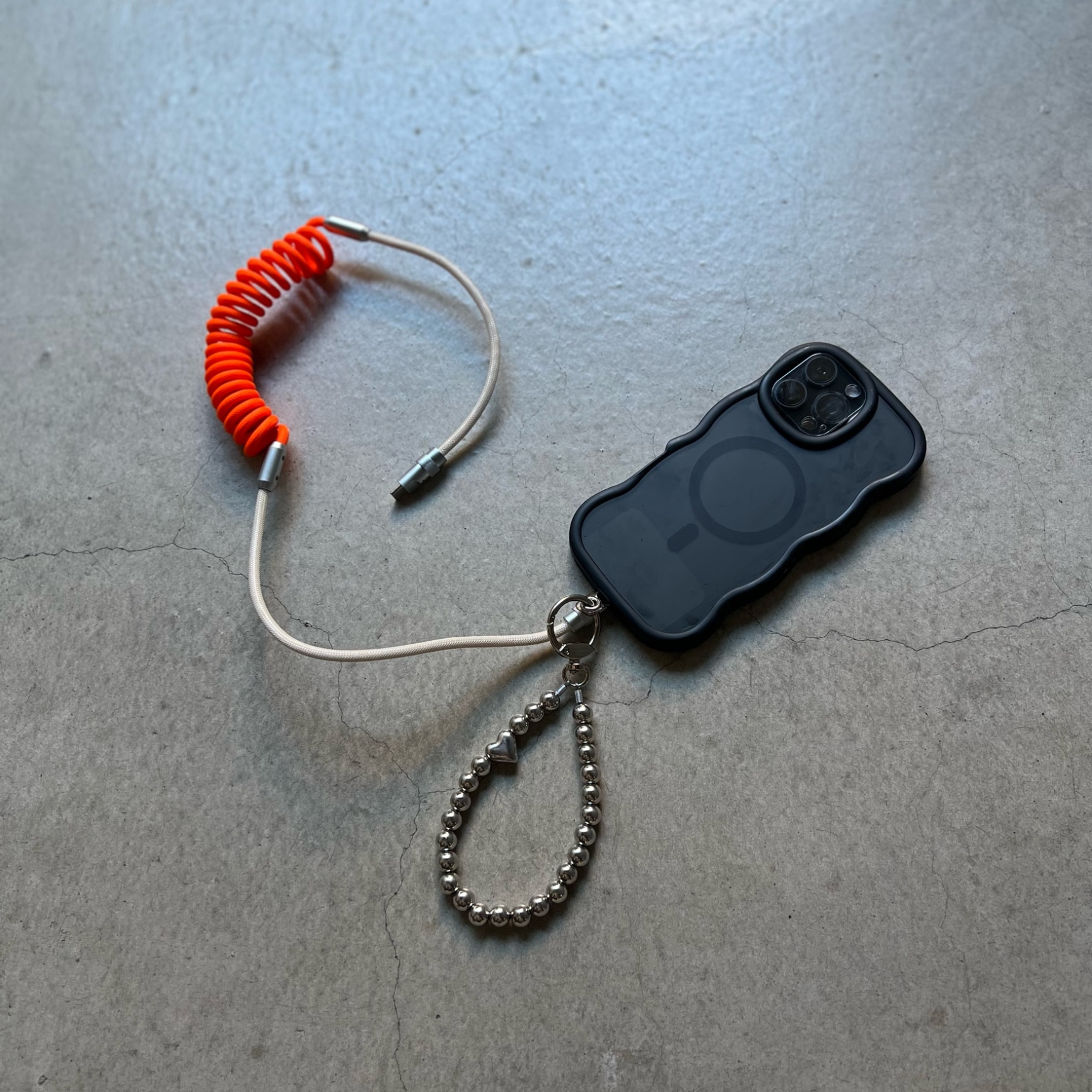 USBケーブル Lightning or Type-C USB-A to ライトニングケーブル タイプC typeC lightningケーブル type-C 充電ケーブル 充電コード 充電 iPhone/iPhone16/アイフォン/iPad/Android用 スマートフォン スパイラル 短い 1m以下 短め かわいい おしゃれ