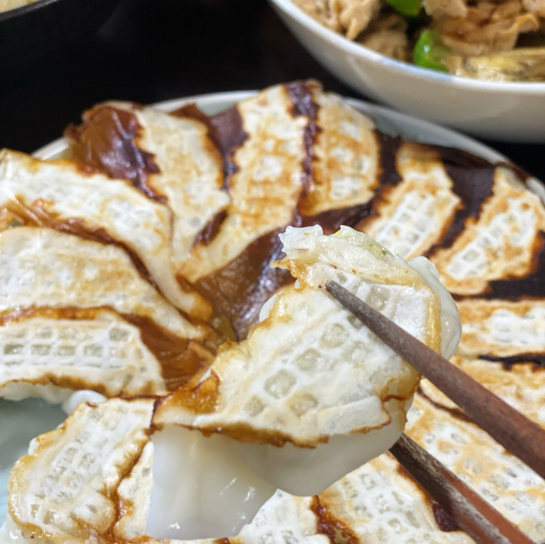 鶏餃子 焼餃子 点心 餃子 ギョーザ ぎょうざ 冷凍 阿波尾鶏の焼餃子（96個入）使いやすい 1P16個入 個包装 大容量 冷凍餃子 お ...