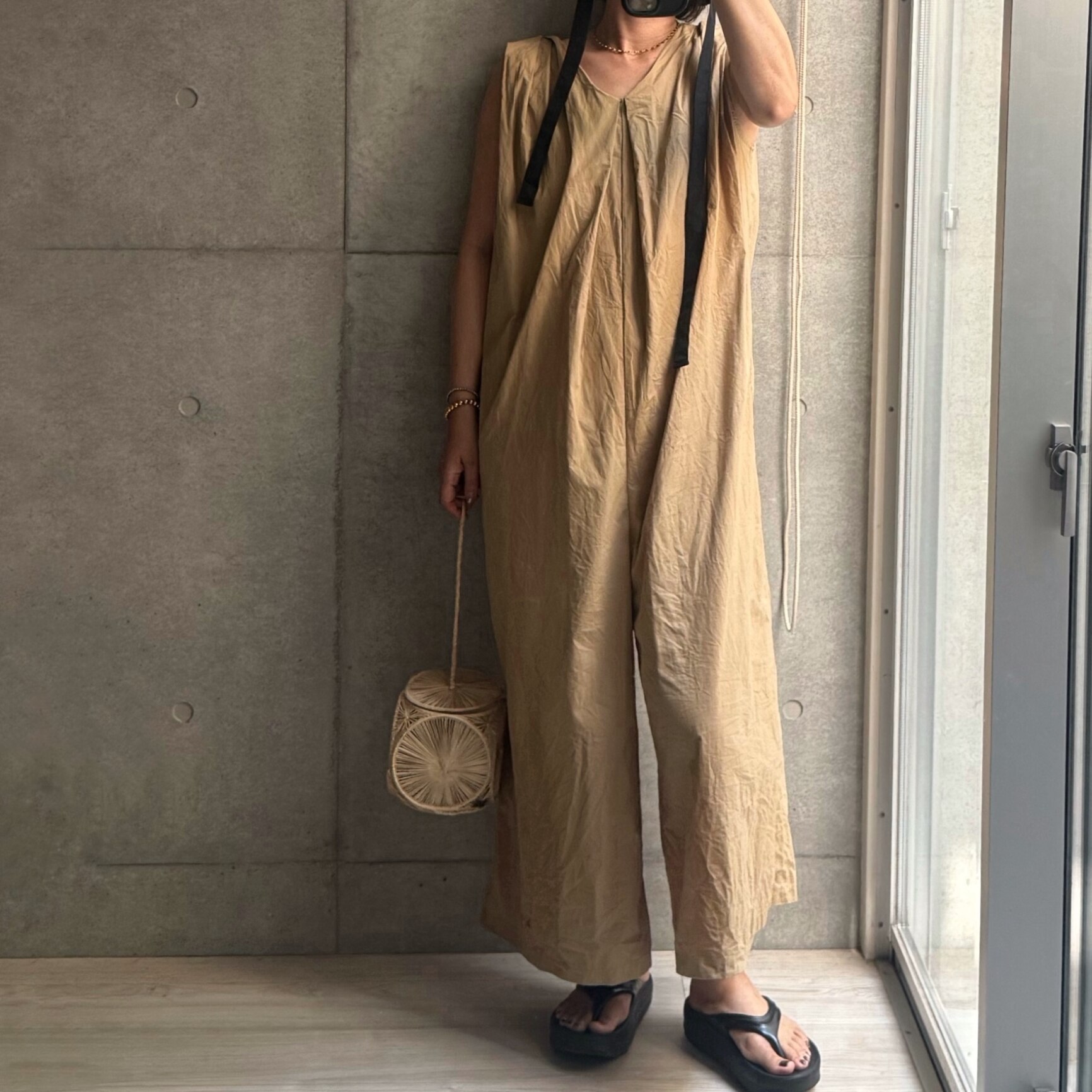 サロペット レディース きれいめ 春夏 薄手 綿麻 綿 コットン 涼しい パンツ オールインワン ワイドパンツ パンツドレス つなぎ 大人サロペ ガウチョ スカンツ ワイド 無地 サイドポケット オシャレ トレンド 通勤 デート リゾート