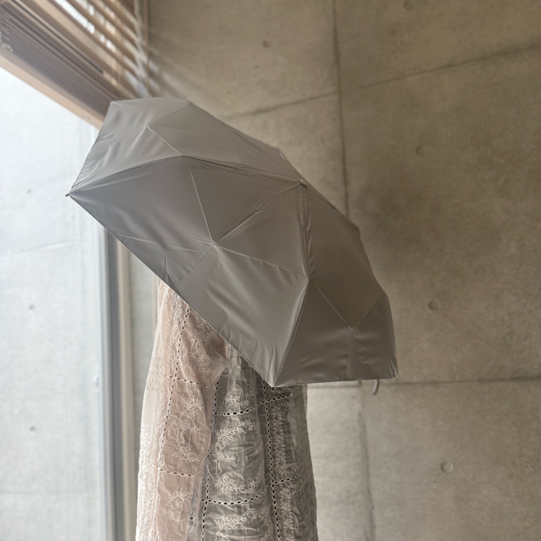 【クーポン利用で10%OFF】kowaza コワザ 折りたたみ傘 形状記憶 日傘 50cm 折りたたみ日傘 コンパクト 軽量 遮光100％ 折りたたみ 遮熱 晴雨兼用 プレゼント ギフト UVカット 紫外線対策 無地 プ