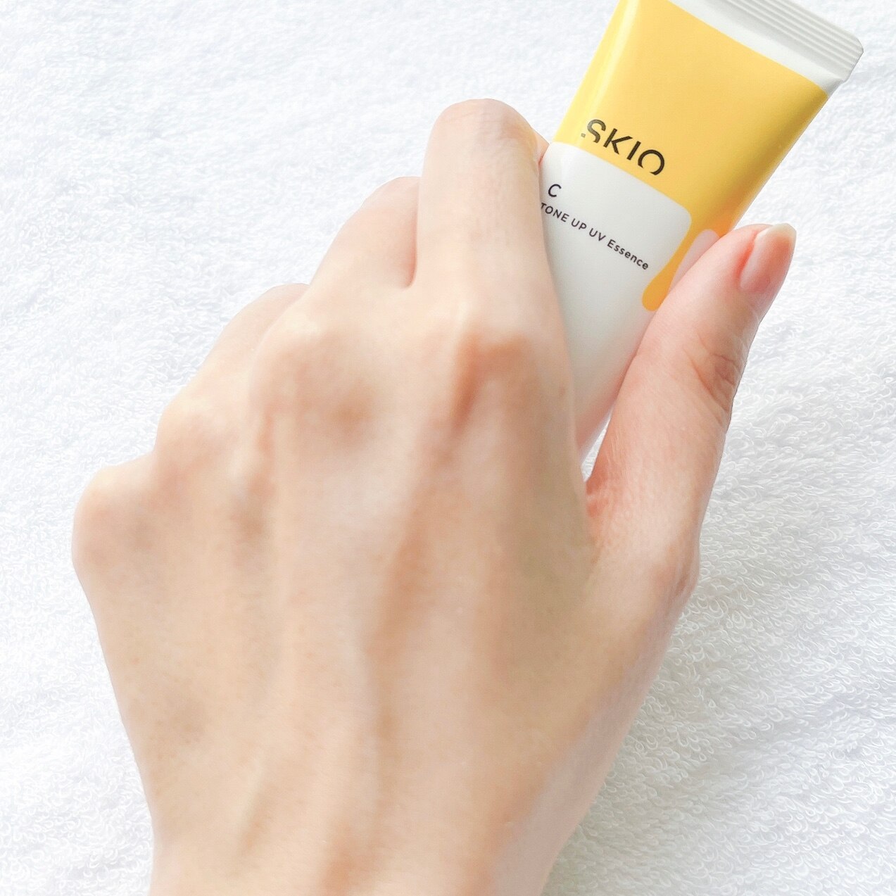 SKIO トーンアップUV エッセンス　日焼け止め　美容乳液　まとめ売り 楽天市場】SKIO VC トーンアップUVエッセンス ロート製薬 日焼け