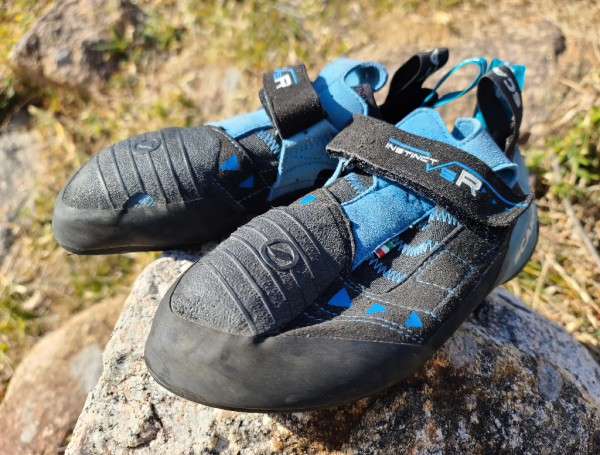 スカルパ SCARPA 新品 インスティンクトVSR メンズ40 - 登山用品