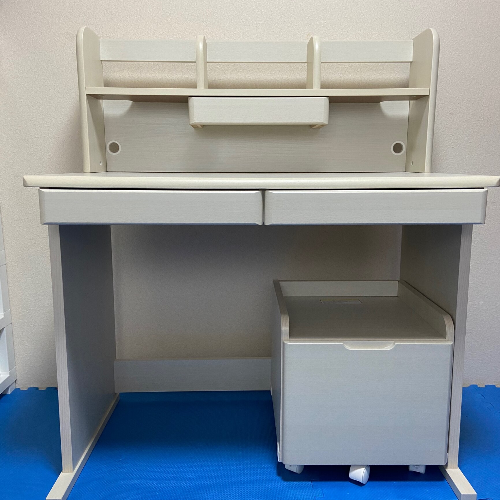 幅96cm] ロータイプデスク(キンダーG） ニトリ 【玄関先迄納品】 【5年