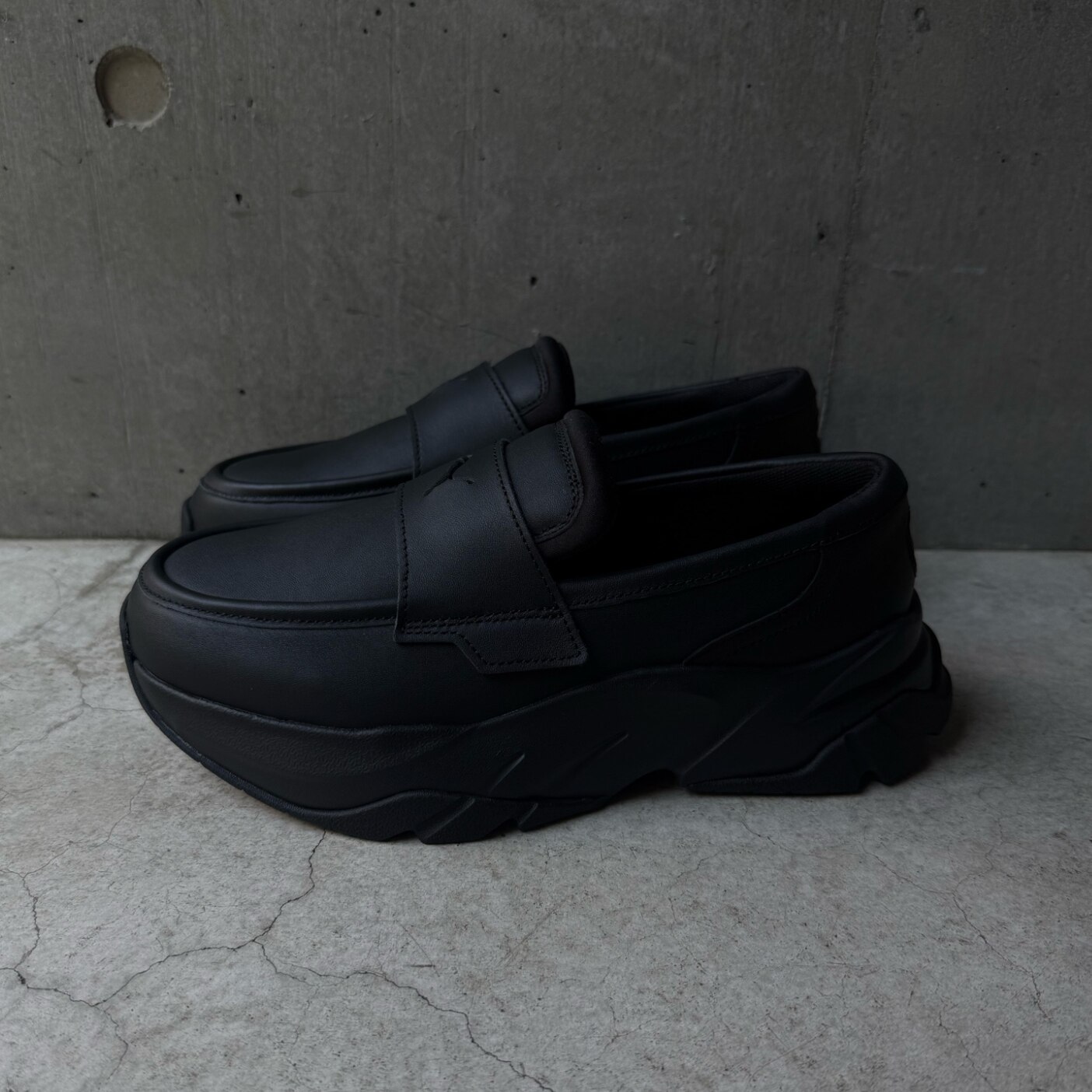 【公式】 プーマ PUMA ウィメンズ ローファー レディース ファッション 厚底 クッション カジュアル スニーファー - メイン画像 1