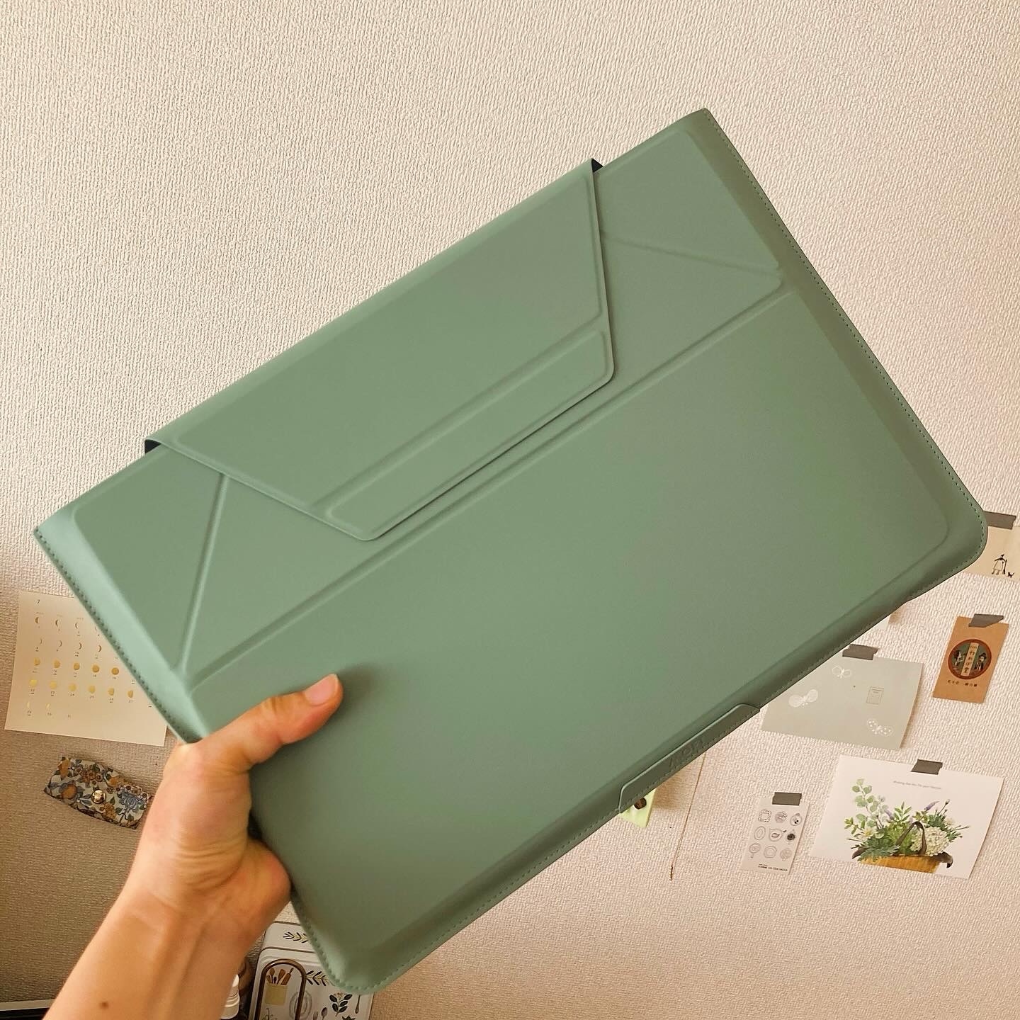 ＼楽天1位【ケース＆スタンド】／ MOFT Macbookケース 12～16インチ 対応多機能 PCケース PCスタンド Macbook air Pro M1 クラッチバッグ 持ち運び かわいい 大人女子 13 14 15 15.6 16 おしゃれ 防水 マックブック 保護ケース 超薄