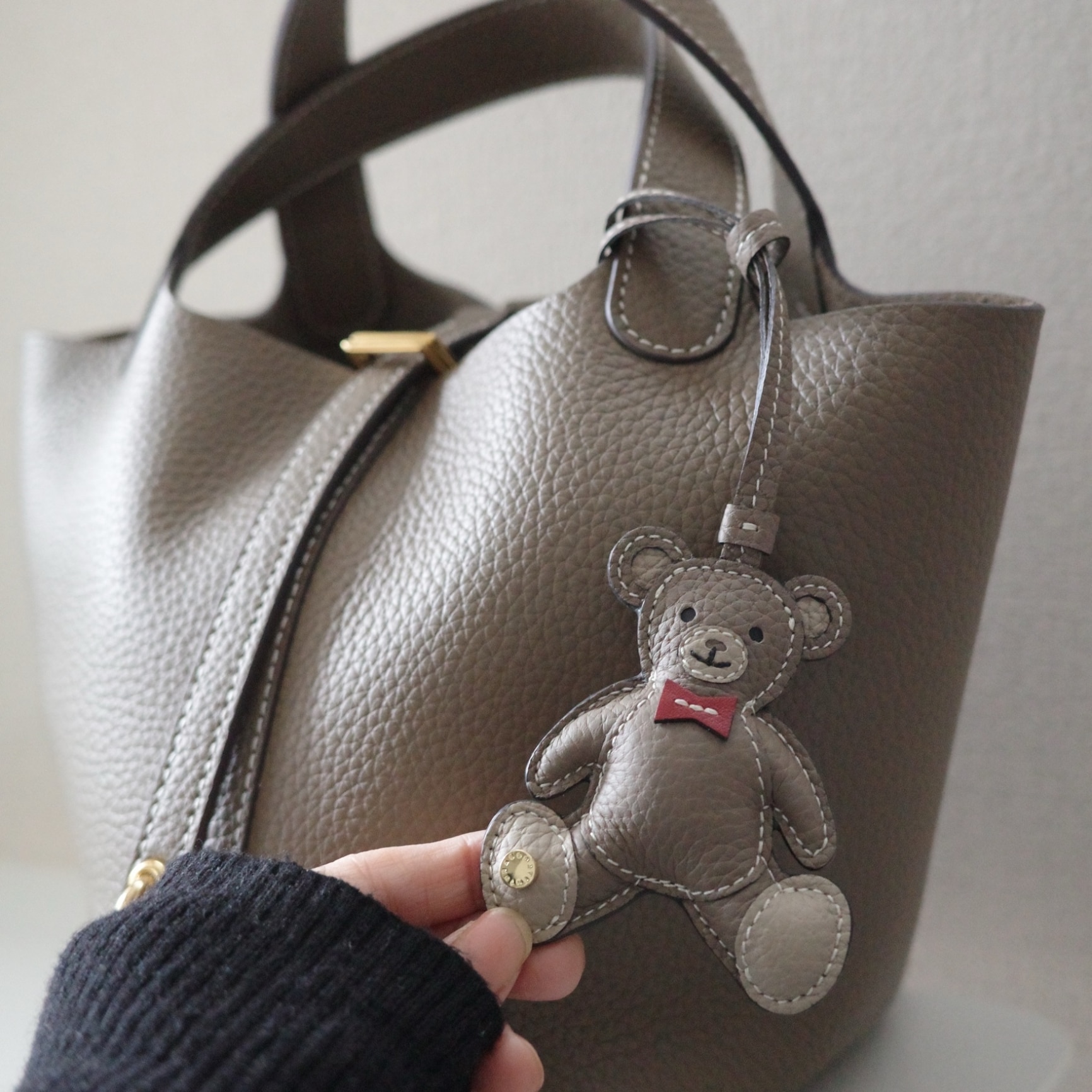 BONAVENTURA公式】 アニマルチャーム シュリンクレザースムースレザー