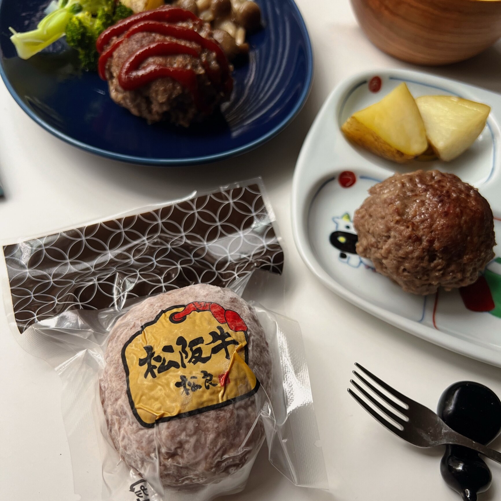 父の日ギフト【ギフトBOX】松阪牛 ハンバーグ ギフト 松阪牛 100% 黄金のハンバーグ 松坂牛 松良 人気 2026 内祝い お返し 父の日 冷凍 お取り寄せグルメ 食べ物 グルメ 高級 誕生日 プレゼント 内祝 お取り寄せ 和牛 送料無料 内祝い お祝い 黒毛和牛 お中元 御中元 - メイン画像 2