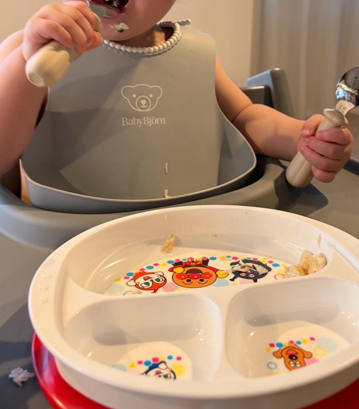 キッズ食器 ランチプレート アンパンマン 子供食器 子供用 お皿 皿 食べやすい ディナー ワンプレート キャラクター食器 楽しい かわいい ANトレーニングランチプレート レック lec