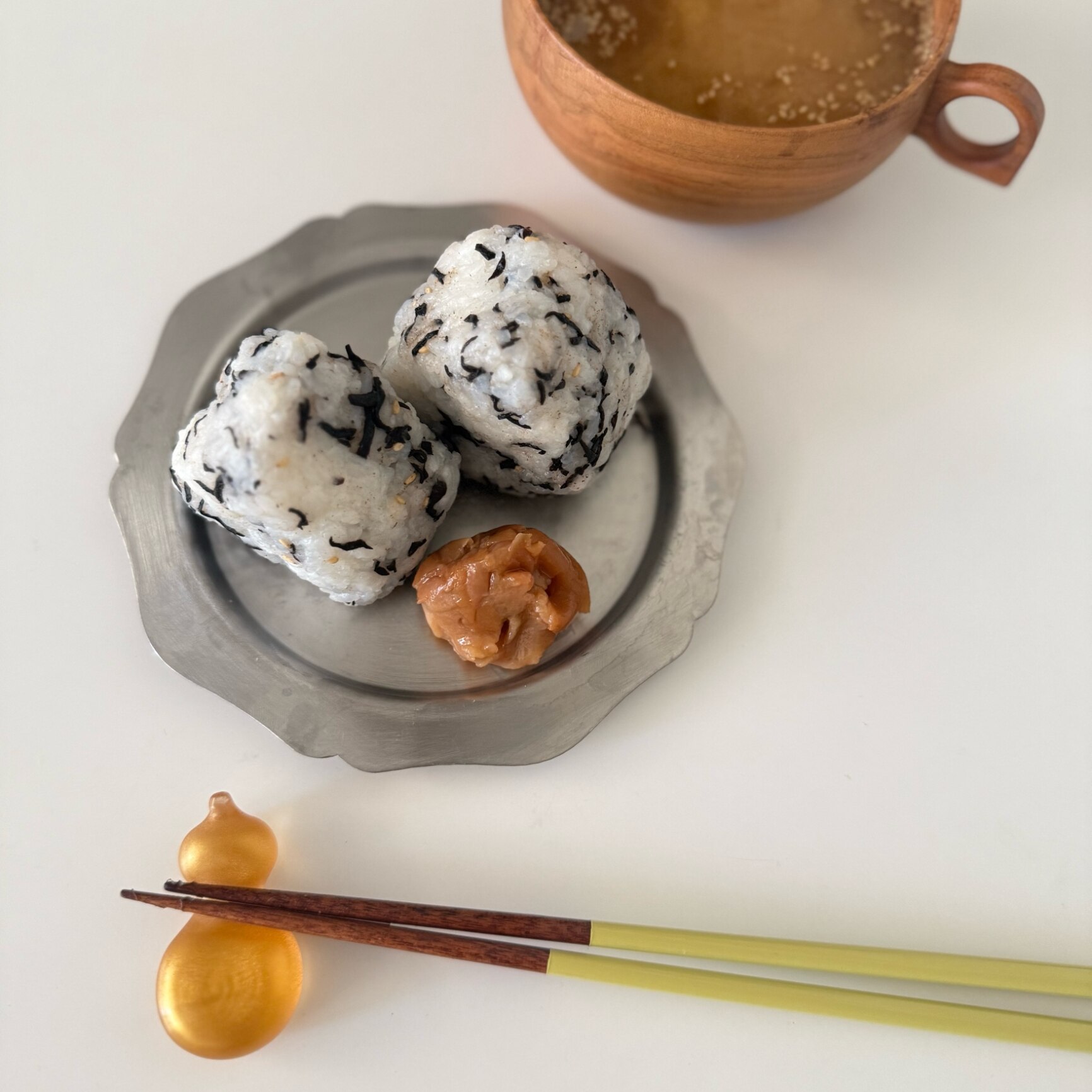 【SALE★P10倍セール】ひじきふりかけ ふりかけ 無添加 無添加ふりかけ ひじき 国産 ご飯のお供 ギフトごはんのおとも 鉄分ふりかけ だしふりかけ ひじきご飯の素 お弁当 酵母エキス不使用 鉄分 子ども 血合い 鰹 昆布 出汁 メール便