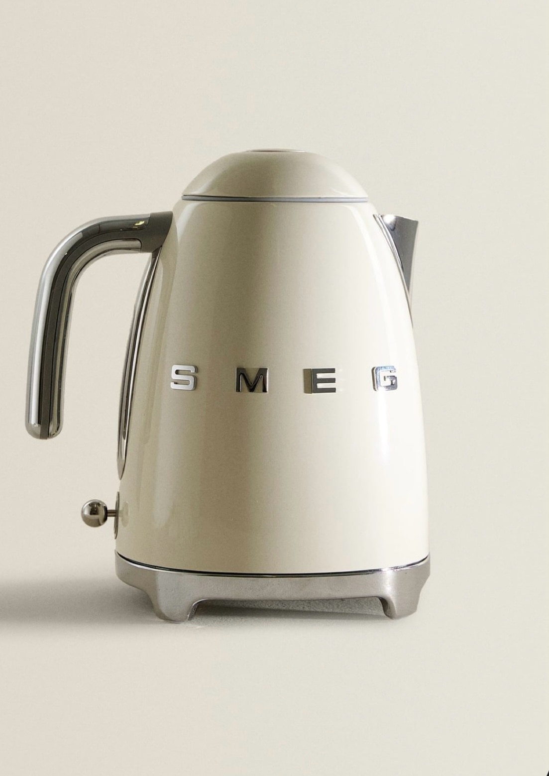 SMEG スメッグ レトロ風 電気ケトル 1.7L White 白