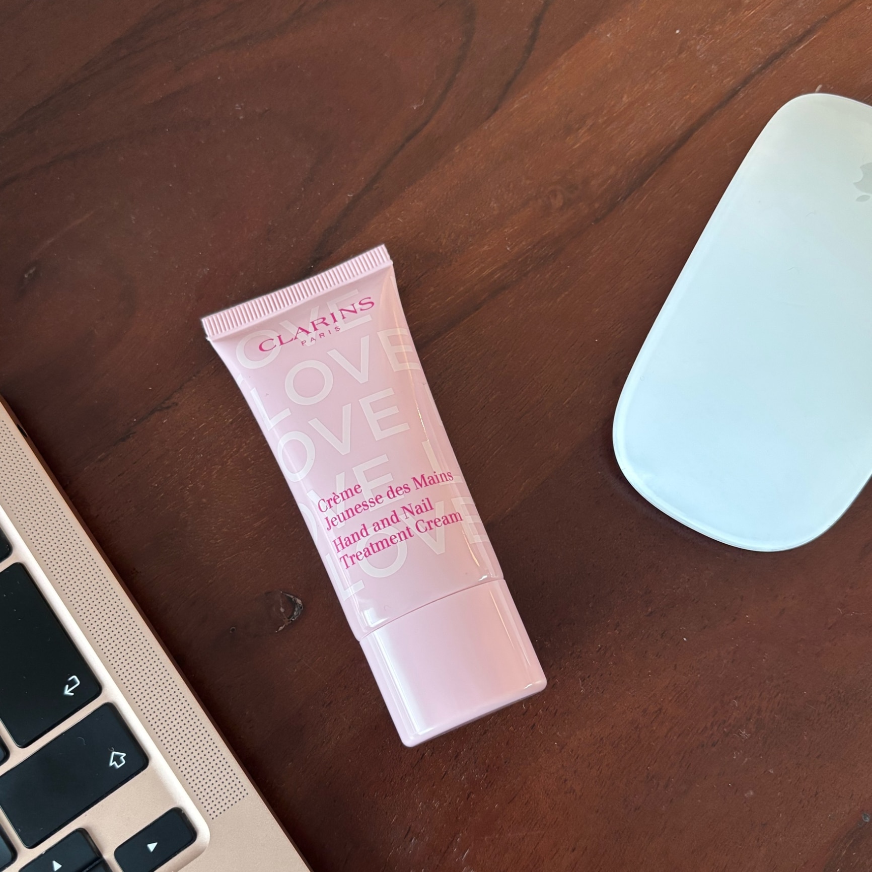 【公式】【数量限定】ハンド/ネイル トリートメント クリーム LOVE edition 30mL / CLARINS クラランス /