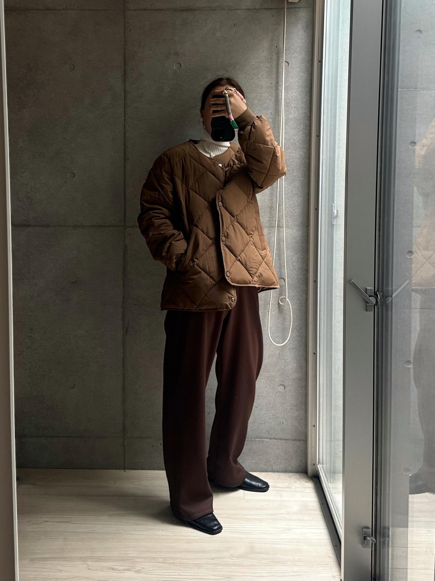 最近お気に入りのキルティングコートにもっちり裏起毛楽パンツ、ブラウンコーデで。どちらもめちゃくちゃ使える!