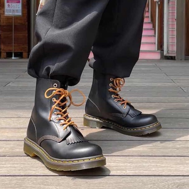 NEW国産 Dr.Martens ブーツ✨の通販 by ゆにまり's shop｜ドクター