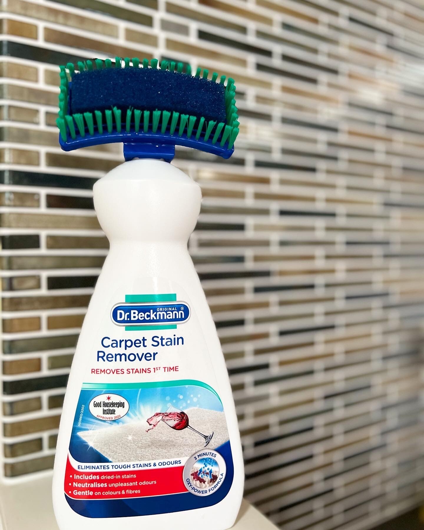 カーペットクリーナー Dr.Beckmann ベックマン カーペットステインリムーバー 650ml （ 掃除 清掃用品 カーペット ソファ 布