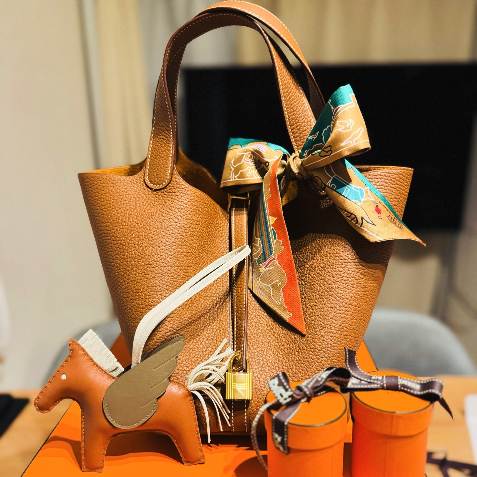 ❤未使用品❤ペガサスMM カーネリアンｘブルーサフィールｘアネモネ エルメス Z HERMES エルメス ロデオペガサスチャーム 財布・小物