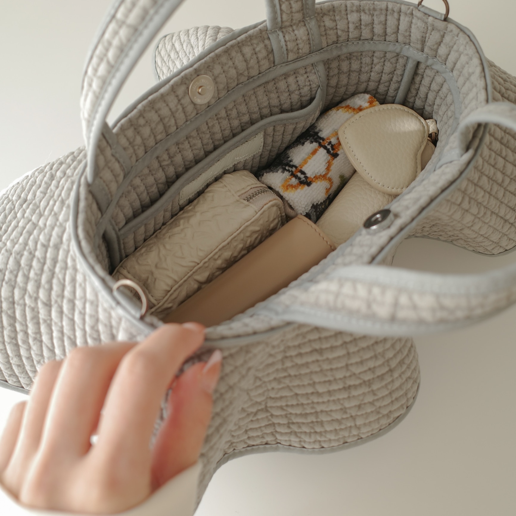 新作登場】ヌビ フリル バッグ & ミニバッグ お出かけにカジュアルに