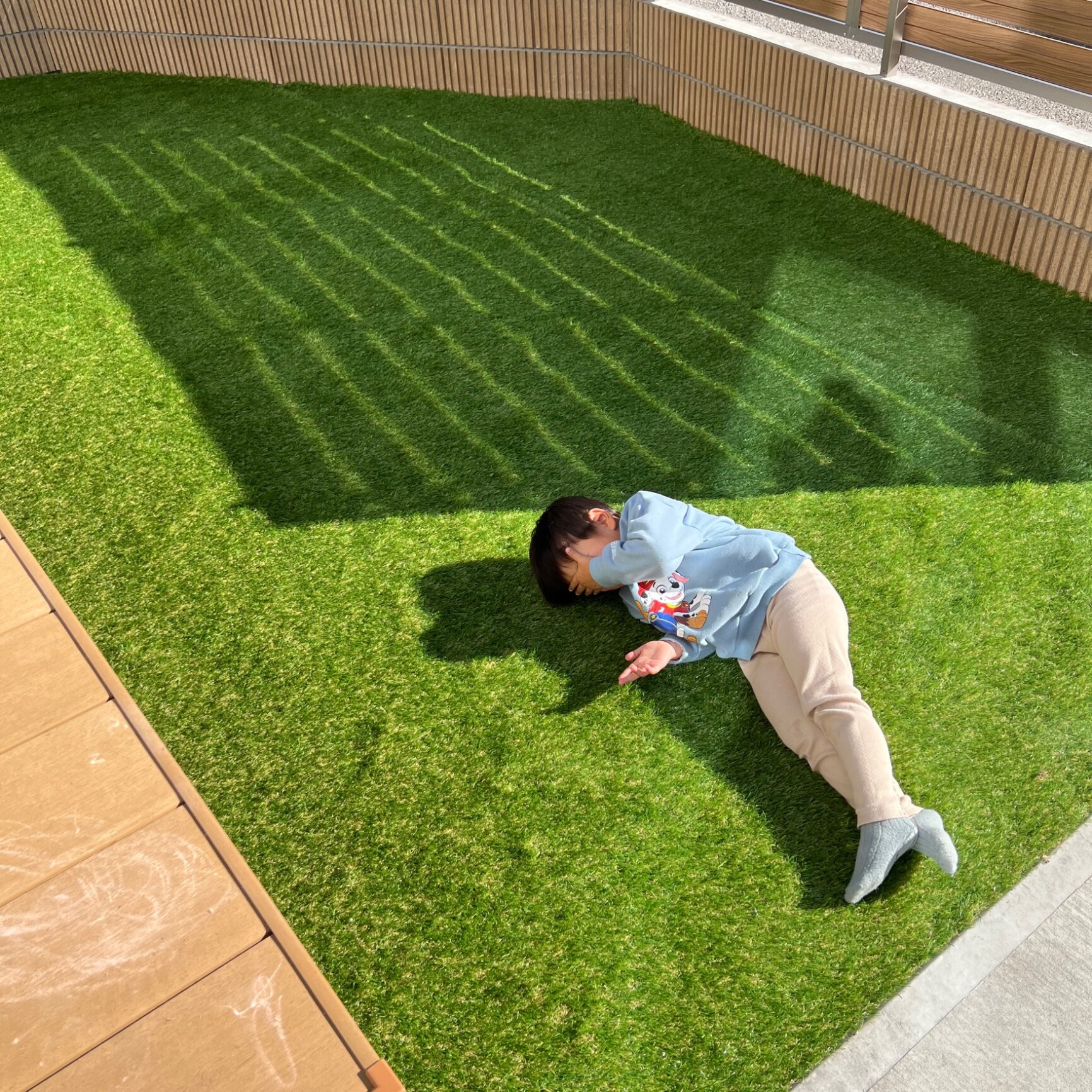 人工芝 ＜6年連続ランキング1位＞ 人工芝 ロール 2m×10m 芝丈35mm 高密度44万本／m2 芝生マット 人工芝生 人工芝ロール 芝生 ...