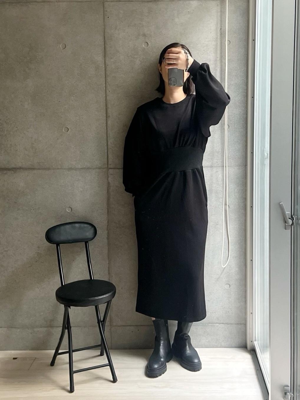 え、この今話題のワンピ
めちゃくちゃ楽ちんで
めちゃくちゃ可愛いんだが…🥺

#お出かけコーデ #冬も使える #ワンピース #高身長コーデ #秋コーデ #ブーツコーデ