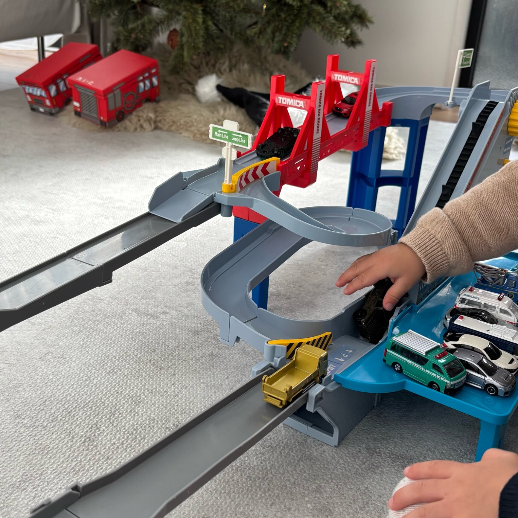 アリ バンキコース ミニカー用コース ポイント20倍：スーパーSALE限定】 トミカワールド コースがのび~る