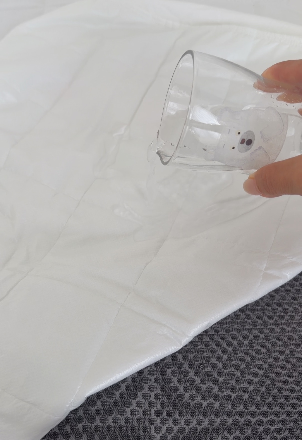 クモリ(Kumori) 防水ボックスシーツ パッド一体型 シングル 防水シーツ 防水敷きパッド 1枚3役 全周ゴム付き 着脱簡単 おねしょシーツ 介護シーツ 失禁対策 抗菌防臭防ダニ 介護用 ベビー用 洗える オールシーズン マットレスカバー