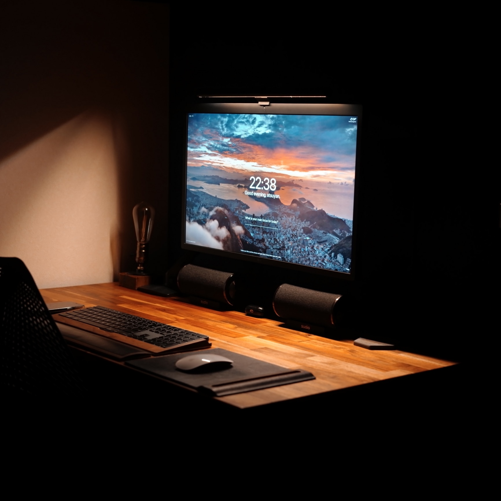 BenQ ScreenBar スクリーンバー モニター掛け式ライト Amazon.co.jp: BenQ ScreenBar スクリーンバー モニター掛け式